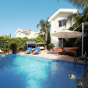 helene-villa.protaras-cy-hotels.com/